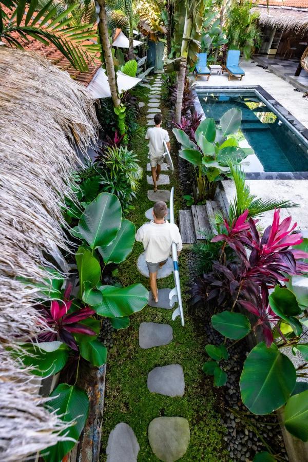 Seaside Tribe - Boutique Surf Stay & Retreat Tanah Lot Buitenkant foto