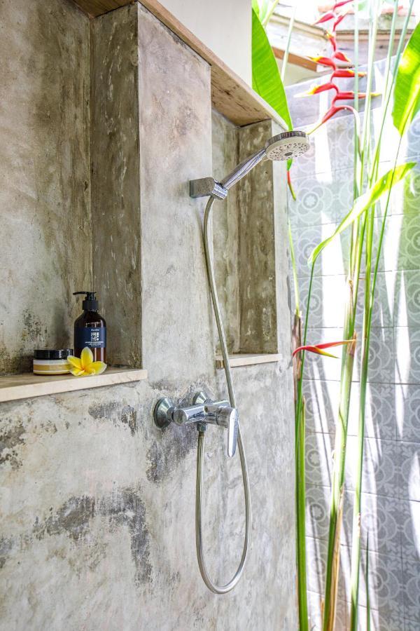 Seaside Tribe - Boutique Surf Stay & Retreat Tanah Lot Buitenkant foto